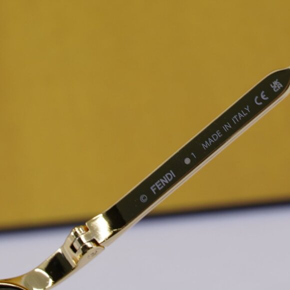 Fendi FE40141U 30N Rectangle Sunglasses - Shiny Gold/Green - Picture 9 of 10